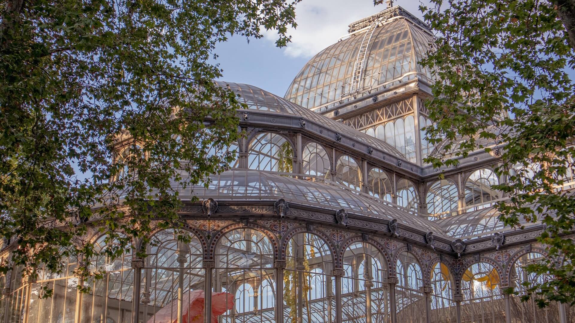 El Retiro Park in Madrid - Relax in a Historic Park Known For Sculptures,  Gardens and a Crystal Palace in Madrid – Go Guides